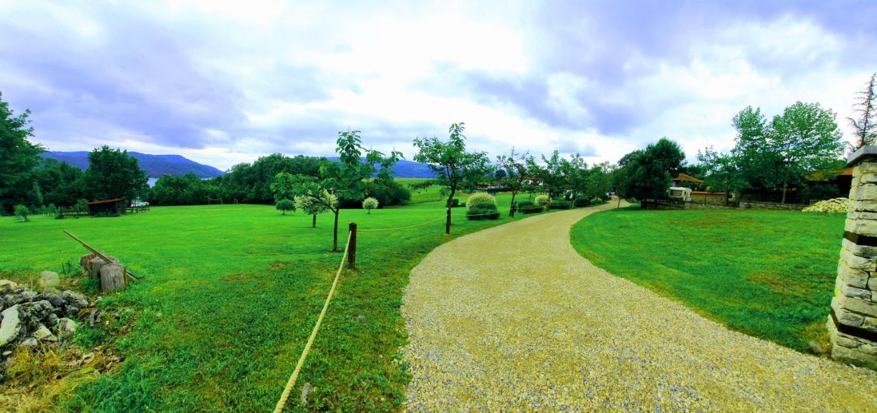 Shilkovtsi Complex Pristan In The Mountain酒店 外观 照片