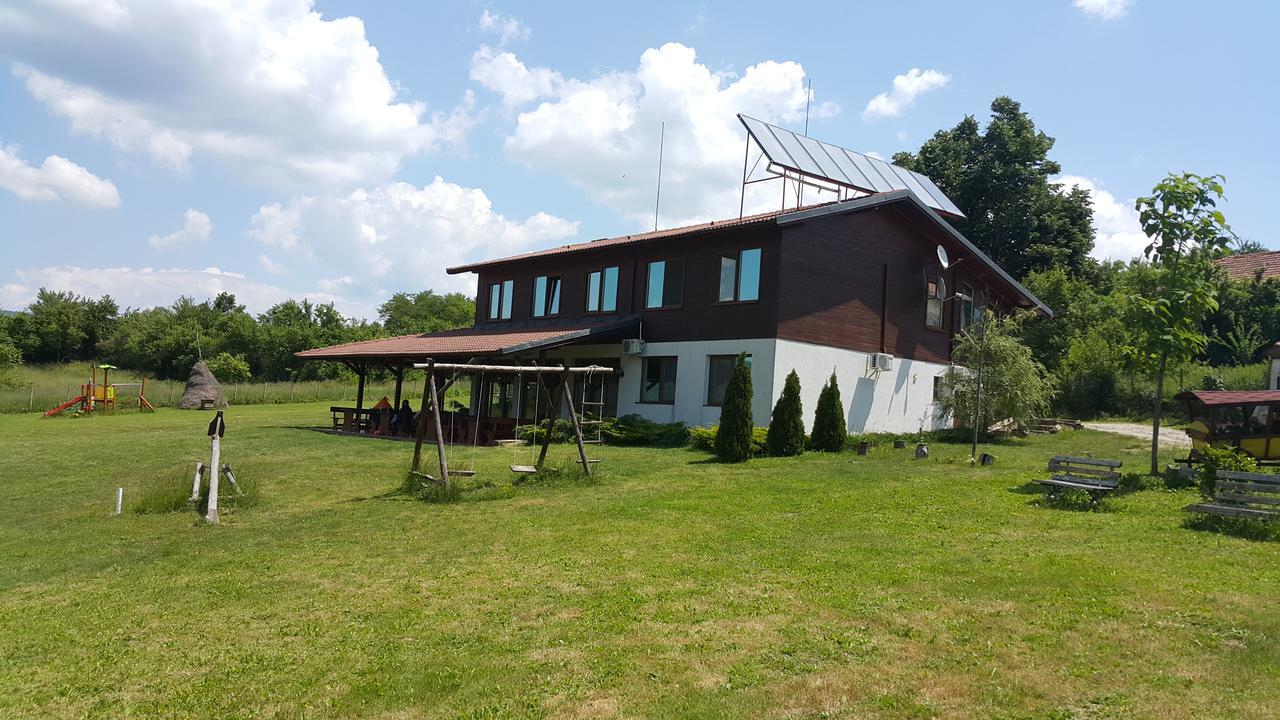 Shilkovtsi Complex Pristan In The Mountain酒店 外观 照片