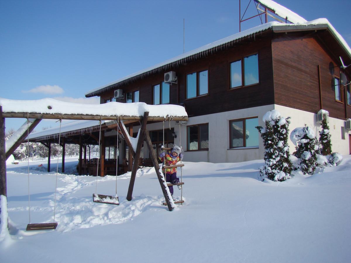 Shilkovtsi Complex Pristan In The Mountain酒店 外观 照片
